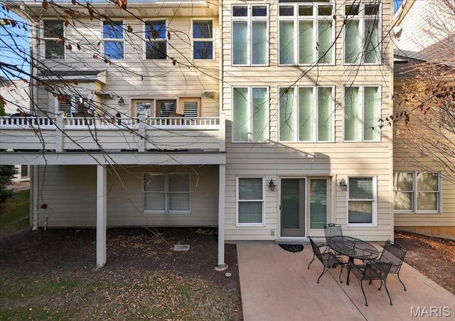 15920 Picardy Crest Court, Chesterfield, MO 63017