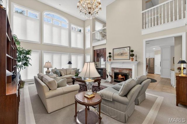 15920 Picardy Crest Court, Chesterfield, MO 63017