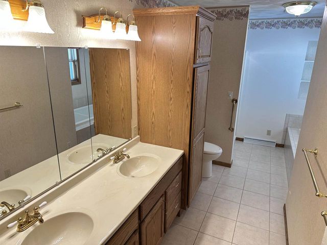 125 Maple Street, Orfordville, WI 53576