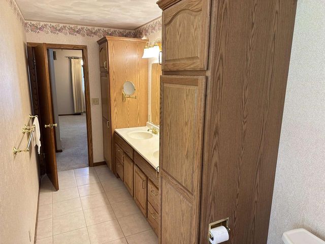 125 Maple Street, Orfordville, WI 53576