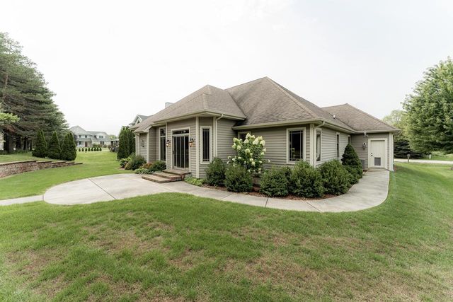 5020 Pine Tree CIRCLE, Racine, WI 53402