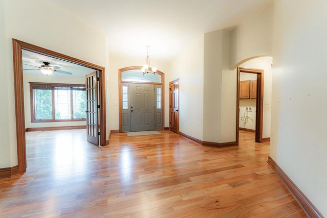 5020 Pine Tree CIRCLE, Racine, WI 53402