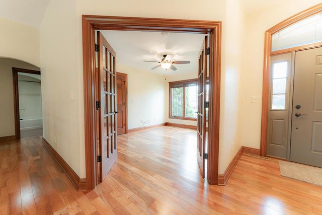 5020 Pine Tree CIRCLE, Racine, WI 53402