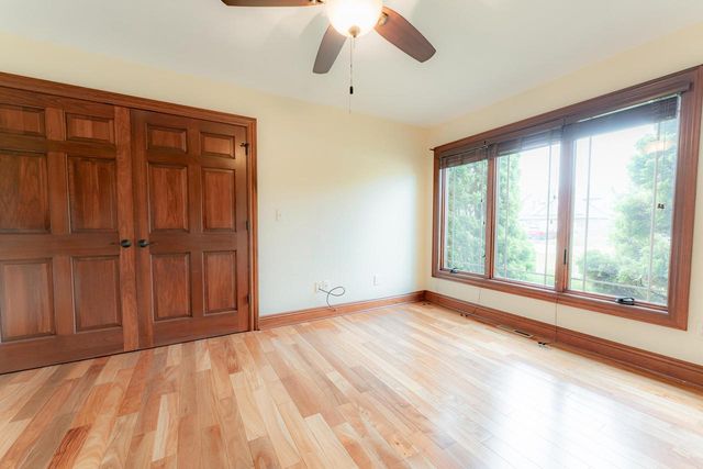 5020 Pine Tree CIRCLE, Racine, WI 53402