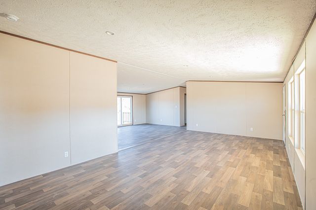 108 Draven Drive, Springtown, TX 76082