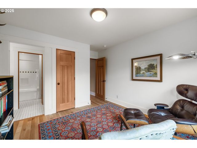 12624 Sw 22ND Ave, Lake Oswego, OR 97034