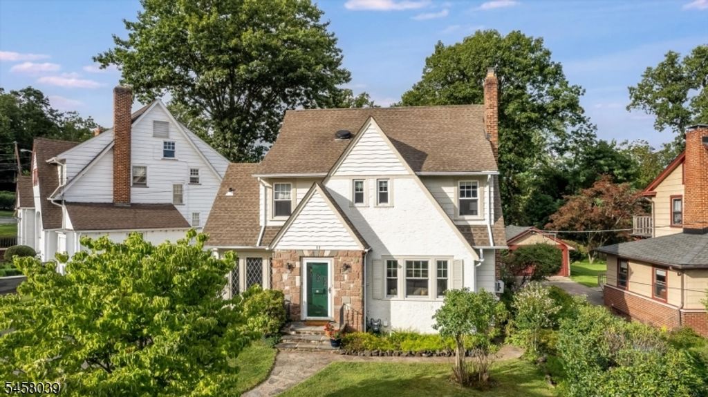 11 Winding Way, West Orange Twp., NJ 07052 — exterior