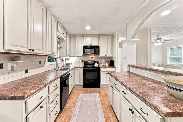 1694 Cartersville Highway, Dallas, GA 30132
