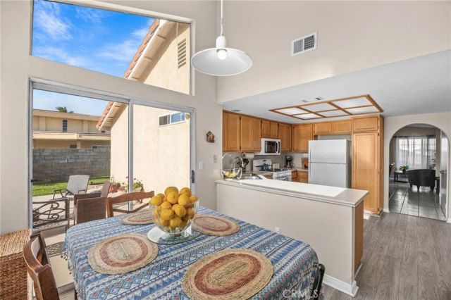11031 Sierra Tree Lane, Riverside, CA 92505