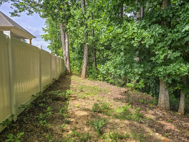 1195 Boulder Pass Rd, Clarksville, TN 37040