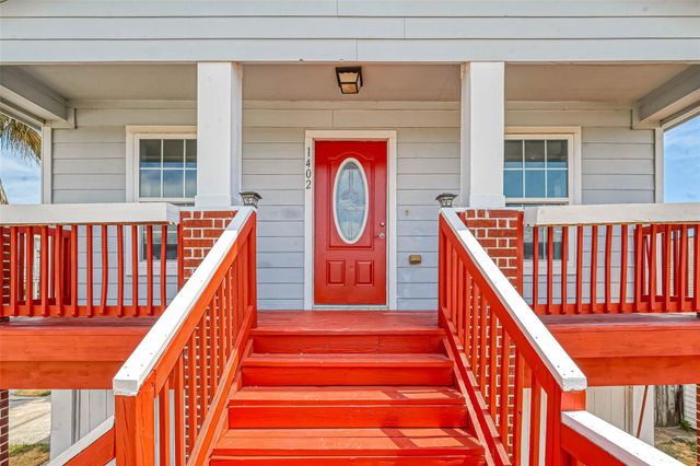 1402 51st Street, Galveston, TX 77551