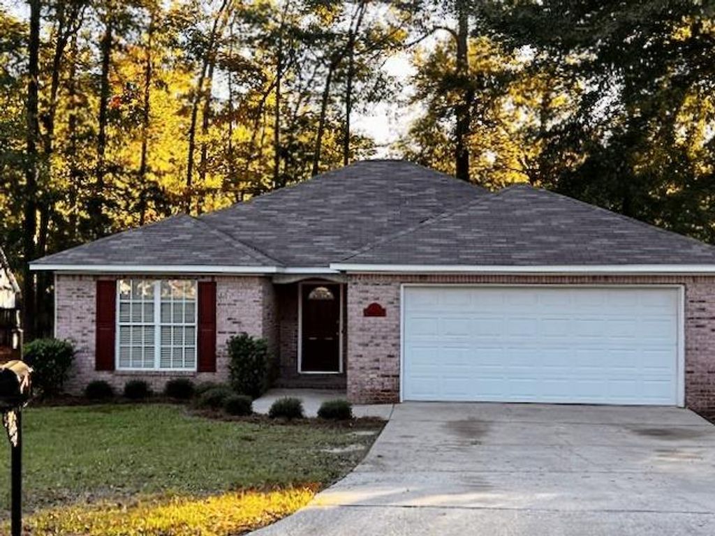 311 Melrose Lane, Dothan, AL 36303