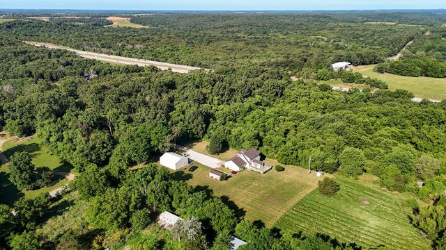 3711 W Farm Road 14, Brighton, MO 65617