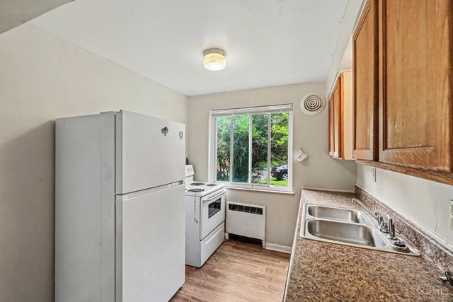 3926 E Gatewood Lane, Silverton, OH 45236