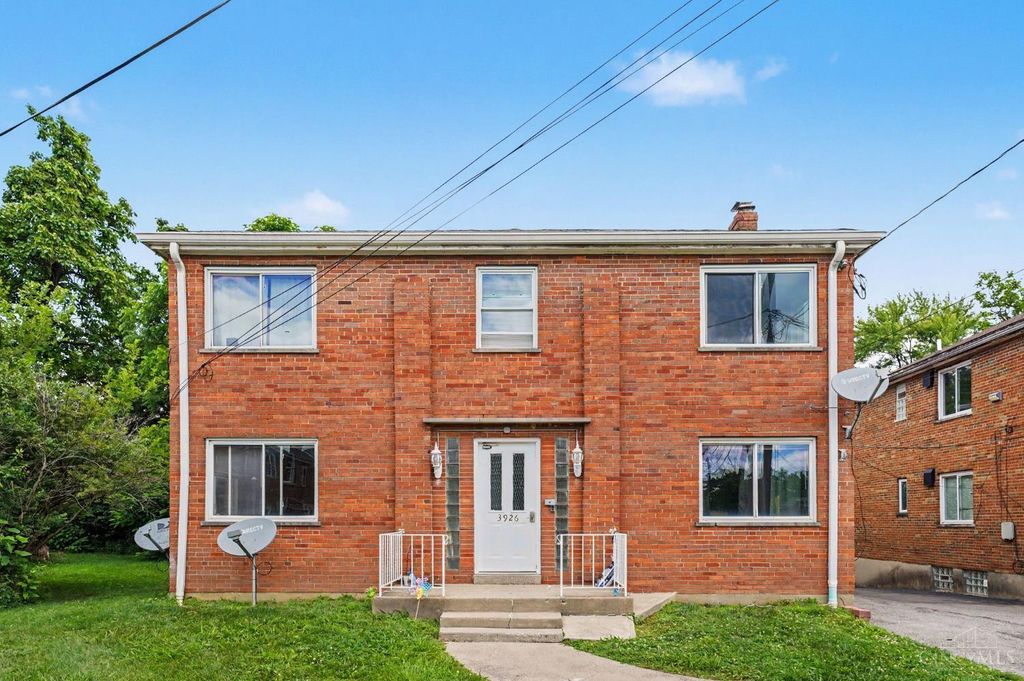 3926 E Gatewood Lane, Silverton, OH 45236