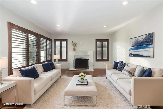 121 Genoa, Upland, CA 91786