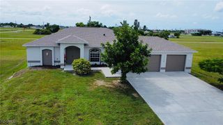 1726 NE 17th TER, Cape Coral, FL 33909
