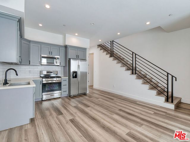 525 N Normandie Avenue, Los Angeles, CA 90004