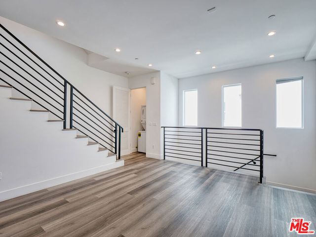 525 N Normandie Avenue, Los Angeles, CA 90004