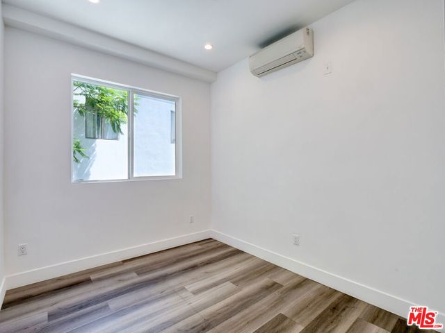 525 N Normandie Avenue, Los Angeles, CA 90004