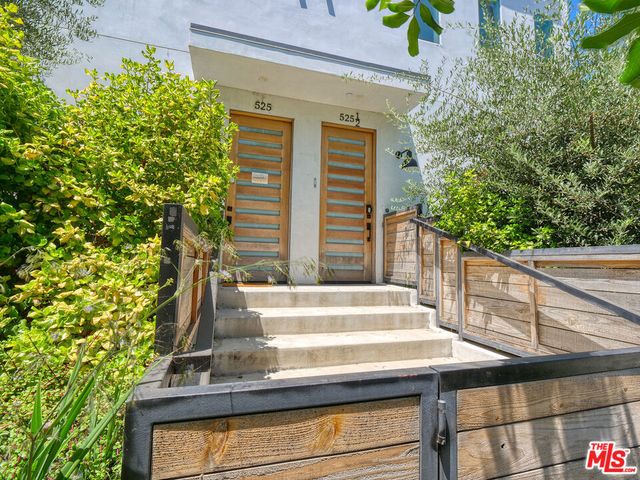 525 N Normandie Avenue, Los Angeles, CA 90004
