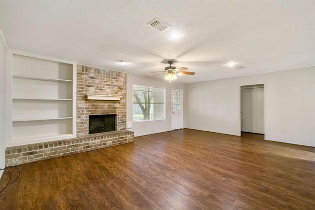 2106 Rycroft Drive, Spring, TX 77386