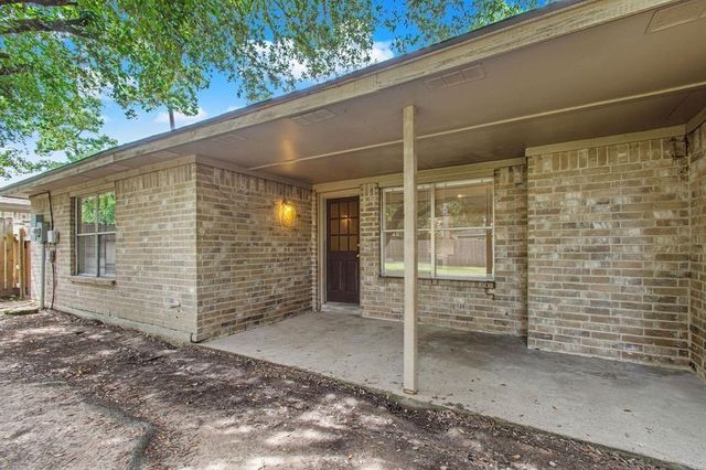 2106 Rycroft Drive, Spring, TX 77386
