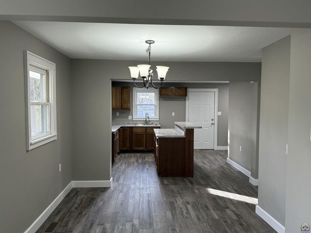 337 SE Norwood ST, Topeka, KS 66607