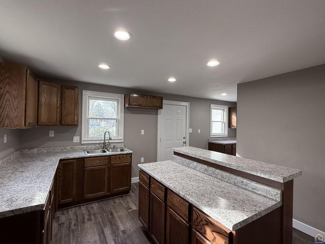 337 SE Norwood ST, Topeka, KS 66607