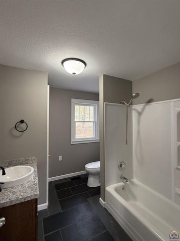 337 SE Norwood ST, Topeka, KS 66607