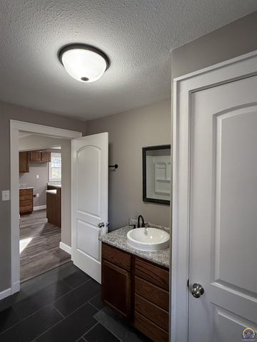 337 SE Norwood ST, Topeka, KS 66607