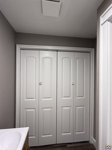 337 SE Norwood ST, Topeka, KS 66607