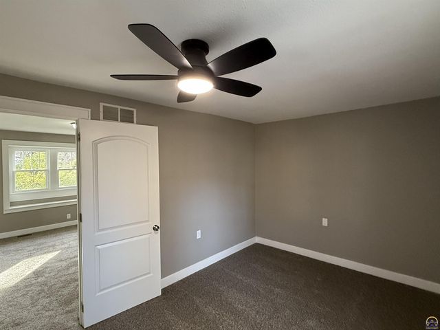 337 SE Norwood ST, Topeka, KS 66607