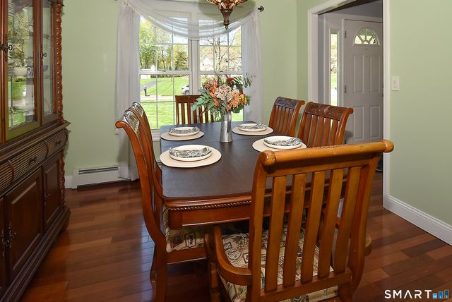 30 Michael Lane, Suffield, CT 06078