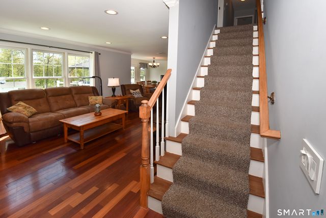 30 Michael Lane, Suffield, CT 06078