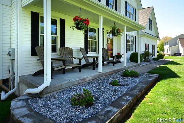 30 Michael Lane, Suffield, CT 06078