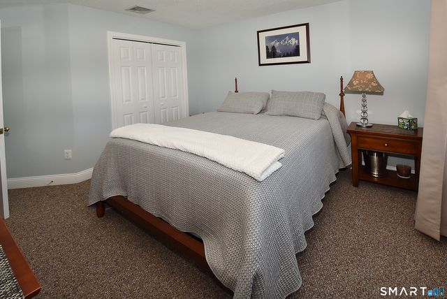30 Michael Lane, Suffield, CT 06078