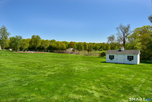 30 Michael Lane, Suffield, CT 06078