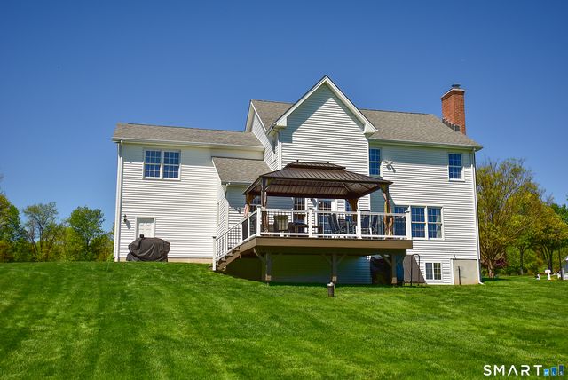 30 Michael Lane, Suffield, CT 06078