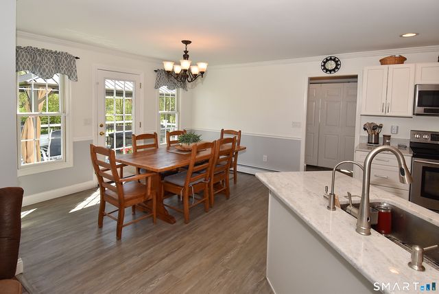 30 Michael Lane, Suffield, CT 06078