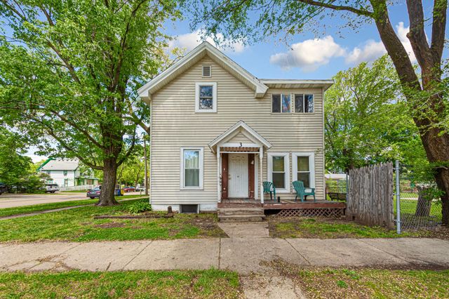 3 6th Avenue NW, Faribault, MN 55021