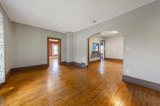 3 6th Avenue NW, Faribault, MN 55021