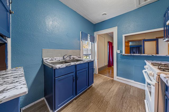 3 6th Avenue NW, Faribault, MN 55021