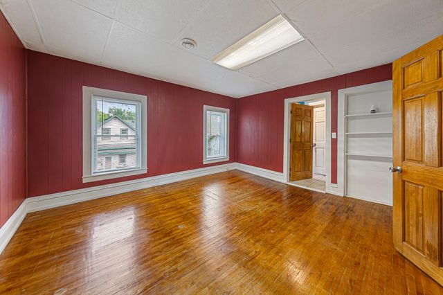 3 6th Avenue NW, Faribault, MN 55021