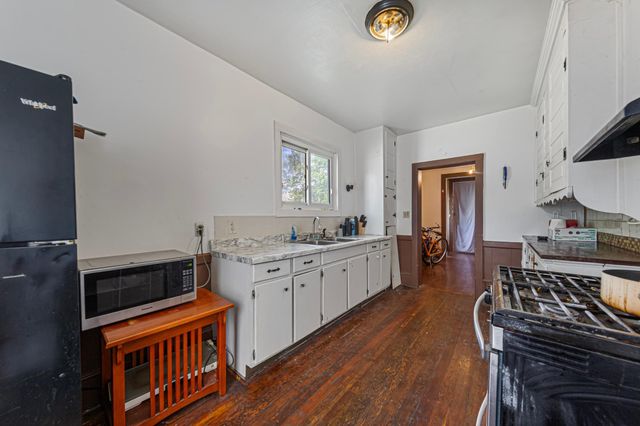 3 6th Avenue NW, Faribault, MN 55021