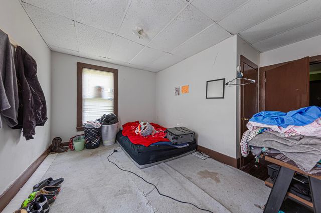 3 6th Avenue NW, Faribault, MN 55021