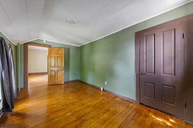 3 6th Avenue NW, Faribault, MN 55021