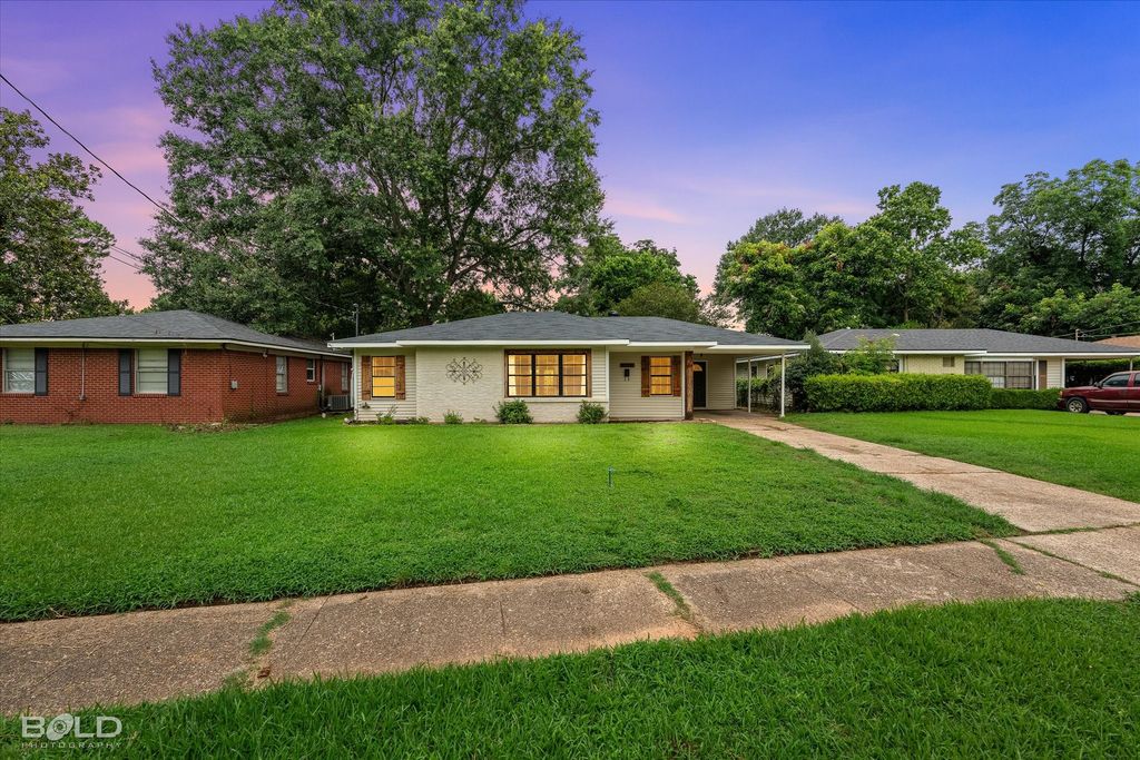 4726 Akard Avenue, Shreveport, LA 71105