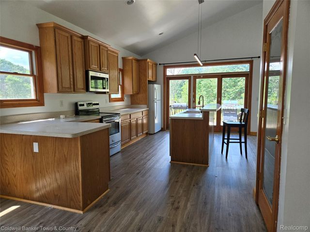 11428 Clark Rd. Road, Springfield Charter Township, MI 48350