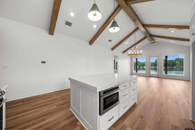 2630 Aqua Vista, Jacksonville, TX 75766